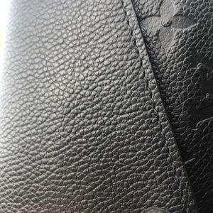 Meet your Posher, Ata